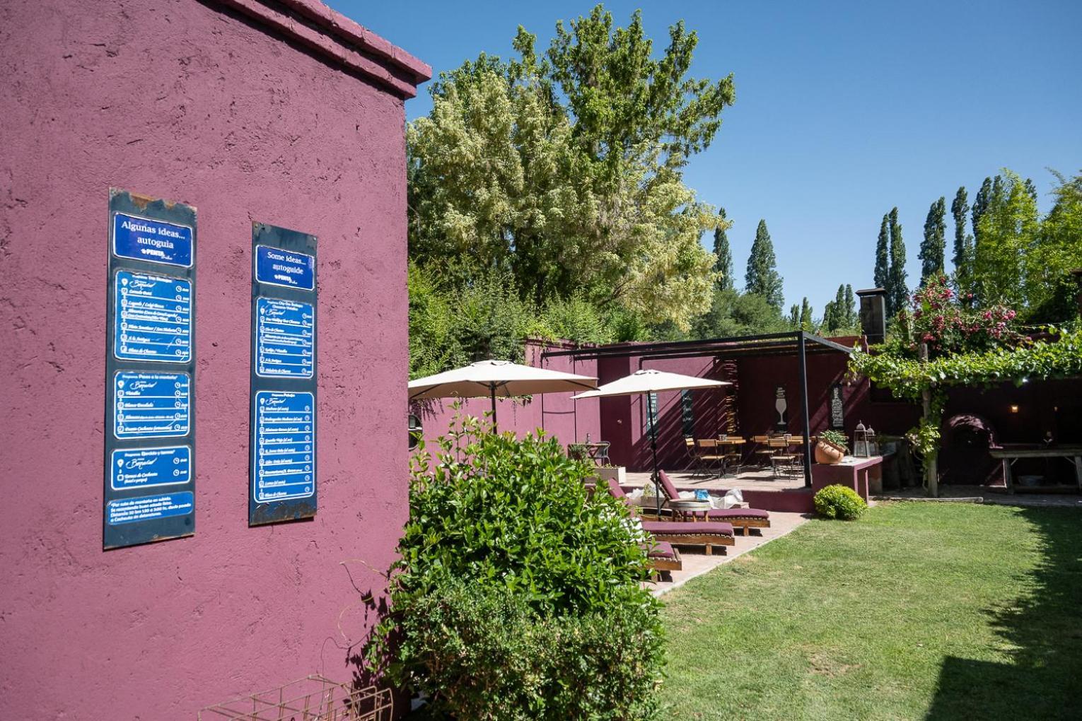 Hotel Posada Borravino à Chacras de Coria Extérieur photo